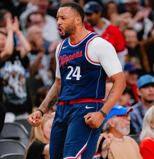  哈登在快船比赛中惊险取胜,回归赛场引发热议的是谁 