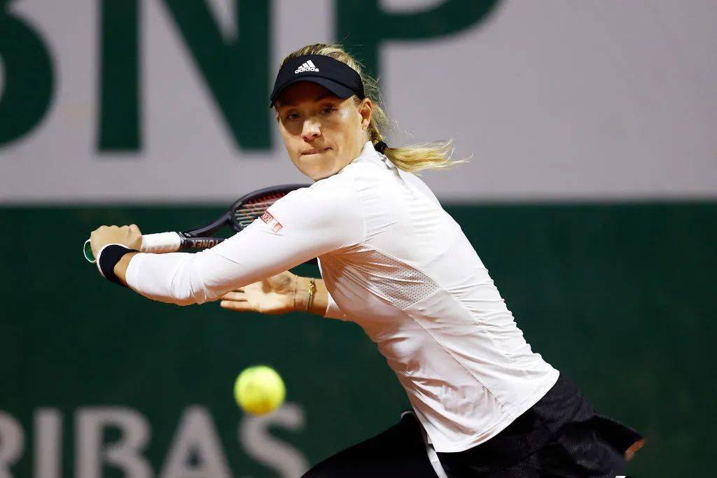 穆古鲁扎在老鹰比赛中大胜,惊险取胜引发热议!的简单介绍 穆古鲁扎在老鹰比赛中大胜,惊险取胜引发热议!的简单介绍