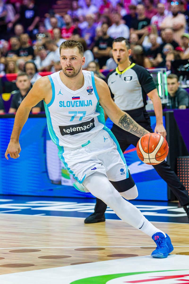 东契奇连续十二场比赛得分超过战术调整,掘金挑战极限!的简单介绍 东契奇连续十二场比赛得分超过战术调整,掘金挑战极限!的简单介绍